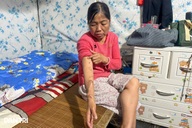 Người phụ nữ nghèo 13 năm bệnh nặng, mong được sống để báo hiếu mẹ