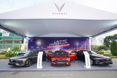 Lái thử xe VinFast Lux: Chuyên gia ‘xịn’, bài thử hay, tặng vé VIP xem đua xe F1