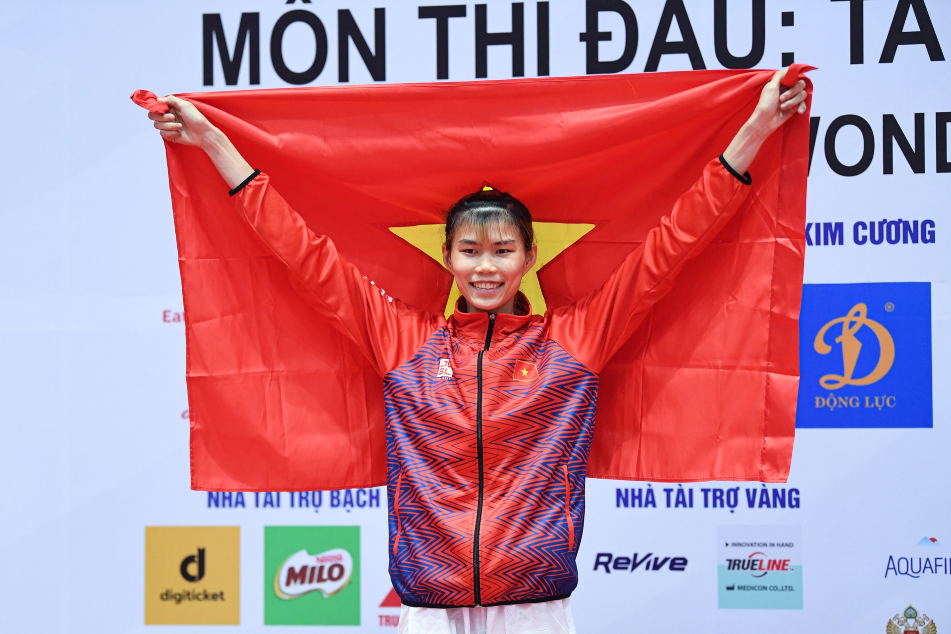Bông hồng nở muộn của Taekwondo Việt Nam và thành quả HCV tại SEA Games - 21 Bông hồng nở muộn của Taekwondo Việt Nam và thành quả HCV tại SEA Games - 21