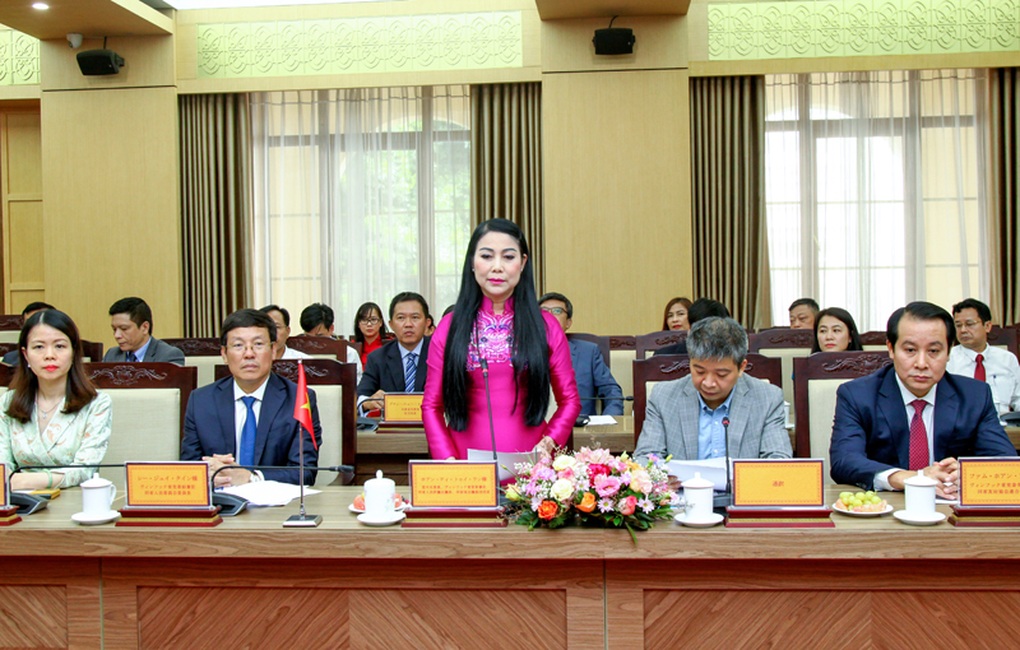 Vĩnh Phúc muốn đầu tư tuyến đường trồng hoa Anh đào - 1 Vĩnh Phúc muốn đầu tư tuyến đường trồng hoa Anh đào - 1