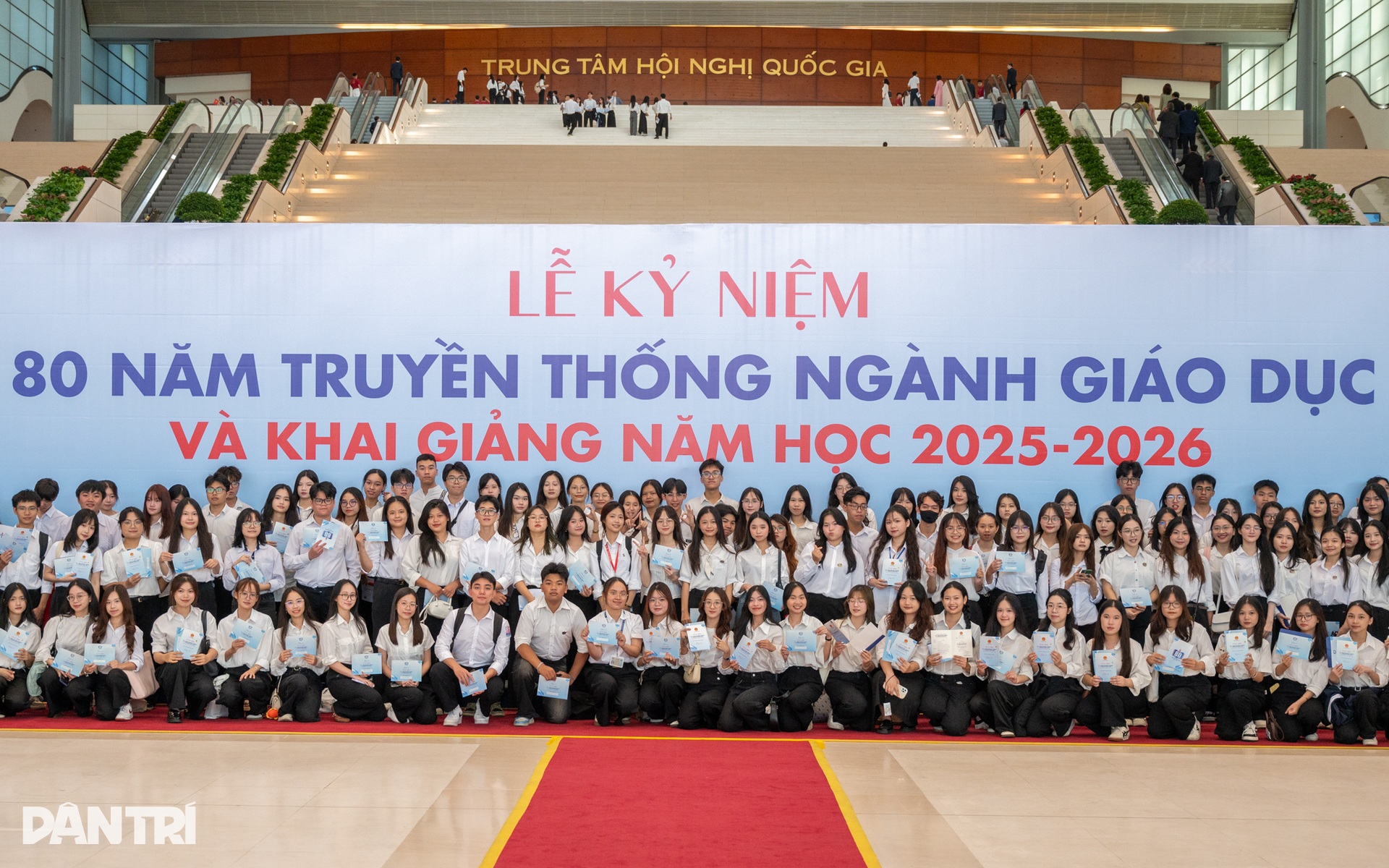 Tổng Bí thư Tô Lâm đánh trống khai giảng năm học 2025-2026 - 2 Tổng Bí thư Tô Lâm đánh trống khai giảng năm học 2025-2026 - 2