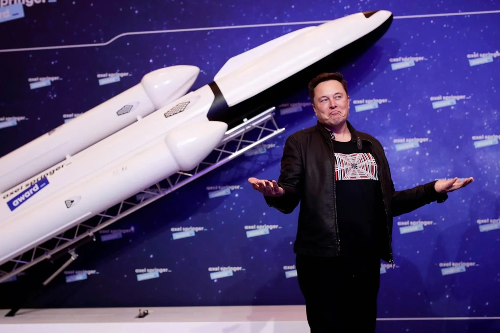 Elon Musk und der direkte Weg zum Billionär – Teil 1 Elon Musk và con đường tắt trở thành người nghìn tỷ USD ngay lập tức - 1