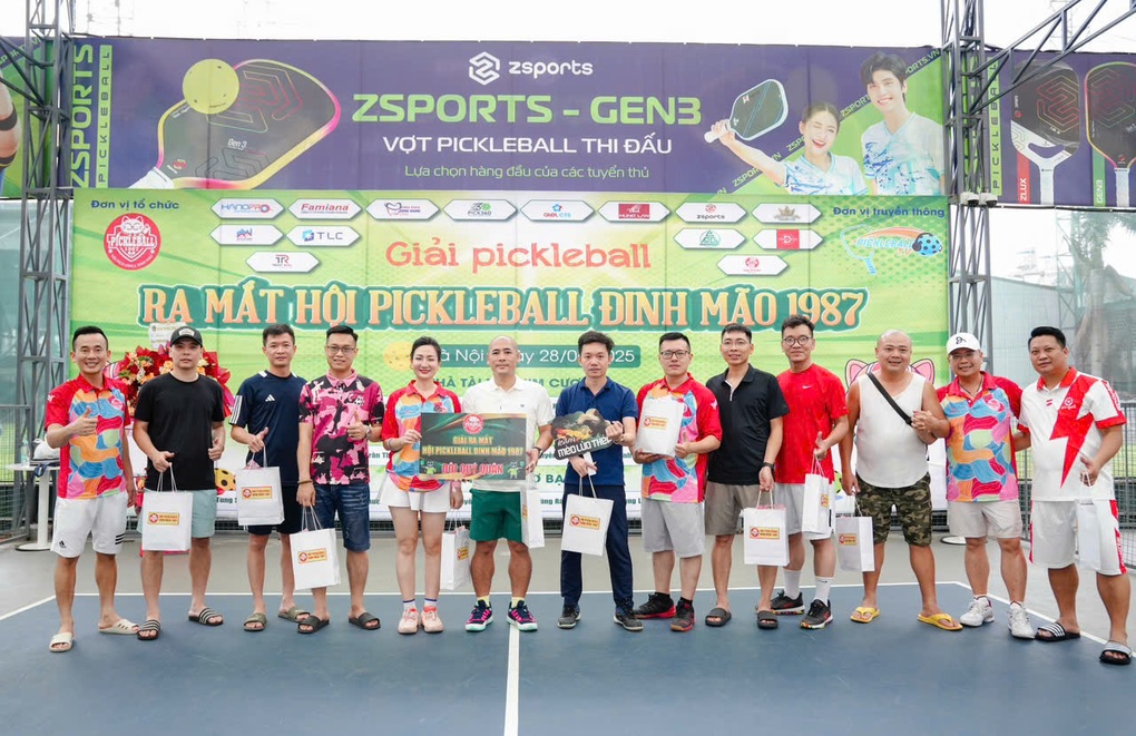 Sôi động giải đấu ra mắt CLB Pickleball Đinh Mão 1987 - 6 Sôi động giải đấu ra mắt CLB Pickleball Đinh Mão 1987 - 6