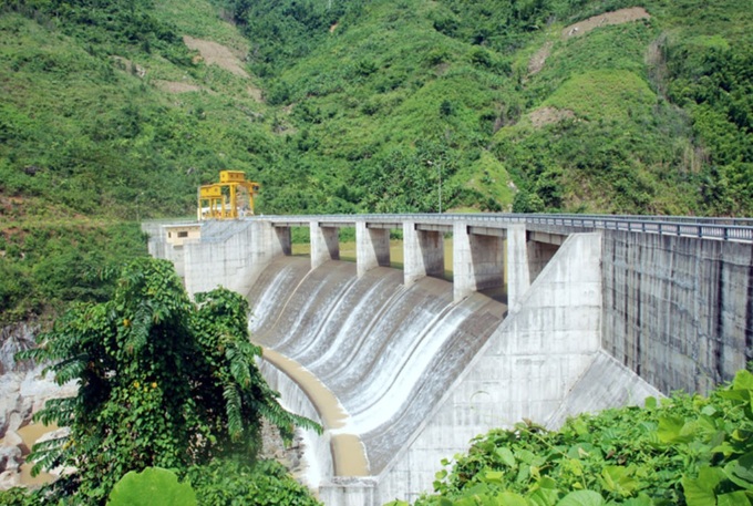 Đi dã ngoại cùng lớp ở đập thủy điện, một học sinh lớp 7 chết đuối thương tâm - Ảnh 1. Đi dã ngoại cùng lớp ở đập thủy điện, một học sinh lớp 7 chết đuối thương tâm - Ảnh 1.