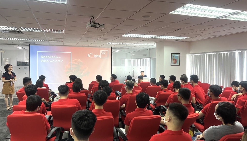 Chạm tới thành công trong ngành lập trình cùng quỹ học bổng Vươn cao cùng Aptech - 3 Chạm tới thành công trong ngành lập trình cùng quỹ học bổng Vươn cao cùng Aptech - 3