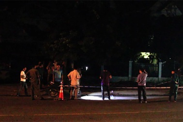 Một phụ nữ bị truy sát kinh hoàng