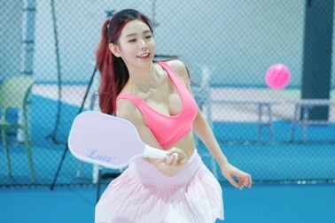 Vợ bỗng ham chơi Pickleball, tôi lén theo dõi rồi phát hiện sự thật xót xa