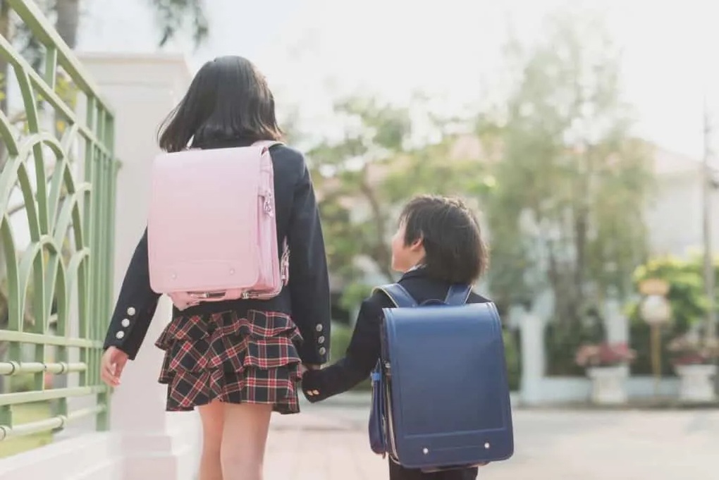 Vì sao ba lô của học sinh Nhật Bản có giá lên tới hàng chục triệu đồng? - 1 Vì sao ba lô của học sinh Nhật Bản có giá lên tới hàng chục triệu đồng? - 1