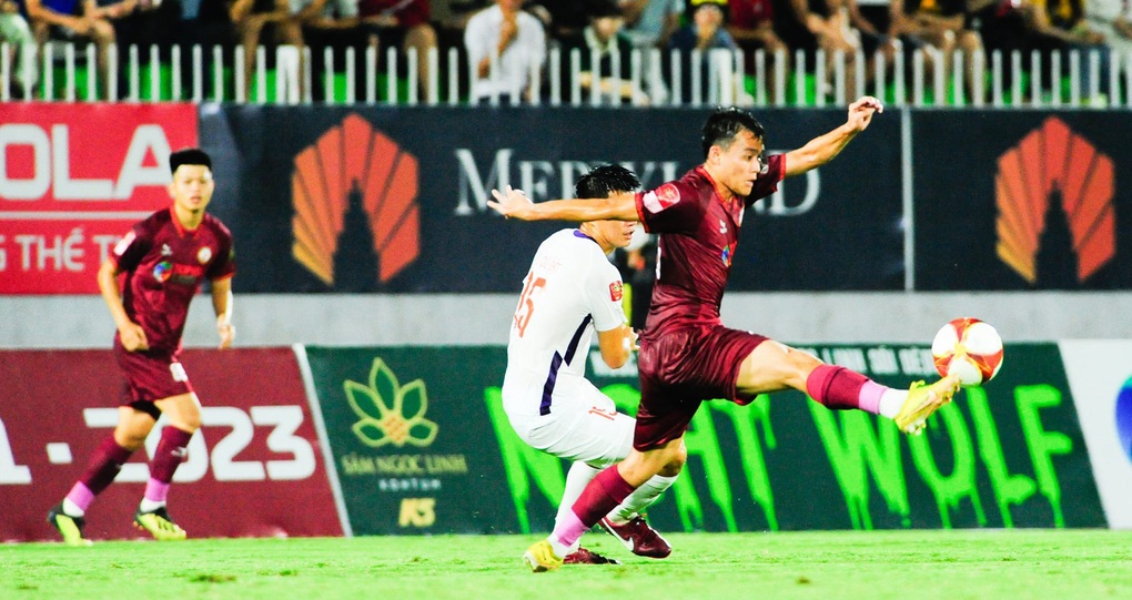 Tiến Linh nhạt nhòa, B.Bình Dương thua sát nút CLB Bình Định - 1