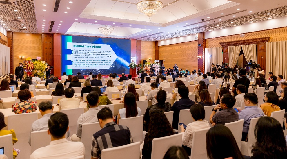 Mục tiêu cuối của thực hành ESG là mang lại niềm hạnh phúc cho người tiêu dùng - 1 Mục tiêu cuối của thực hành ESG là mang lại niềm hạnh phúc cho người tiêu dùng - 1