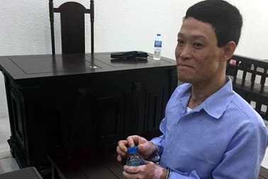 Hà Nội: Tử hình gã đàn ông tưới xăng thiêu chết con riêng của vợ