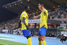 C.Ronaldo liên tiếp ghi bàn, Al Nassr lọt vào trận chung kết