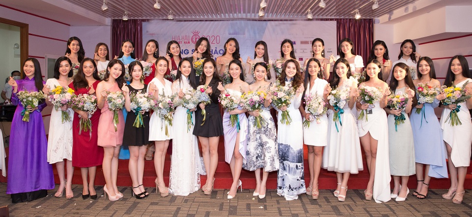 Lộ diện nhan sắc top 30 đầu tiên vào Bán kết Hoa Hậu Việt Nam 2020 - 12