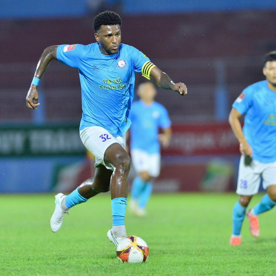 פיפ FIFA gỡ bỏ lệnh cấm chuyển nhượng đối với CLB Khánh Hòa - 1