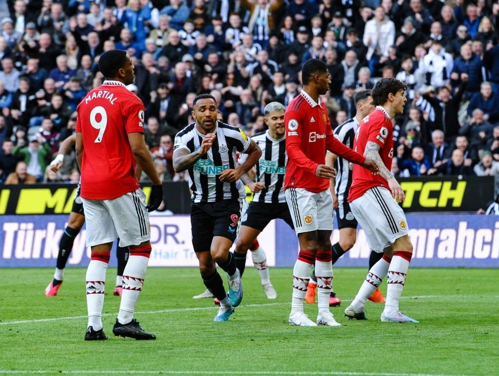 Man Utd thua đau đớn trên sân Newcastle - 4 Man Utd thua đau đớn trên sân Newcastle - 4