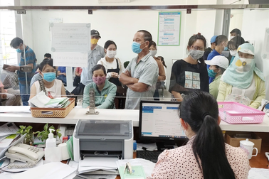 Người lao động "mất trắng" 5 chế độ khi rút bảo hiểm xã hội một lần