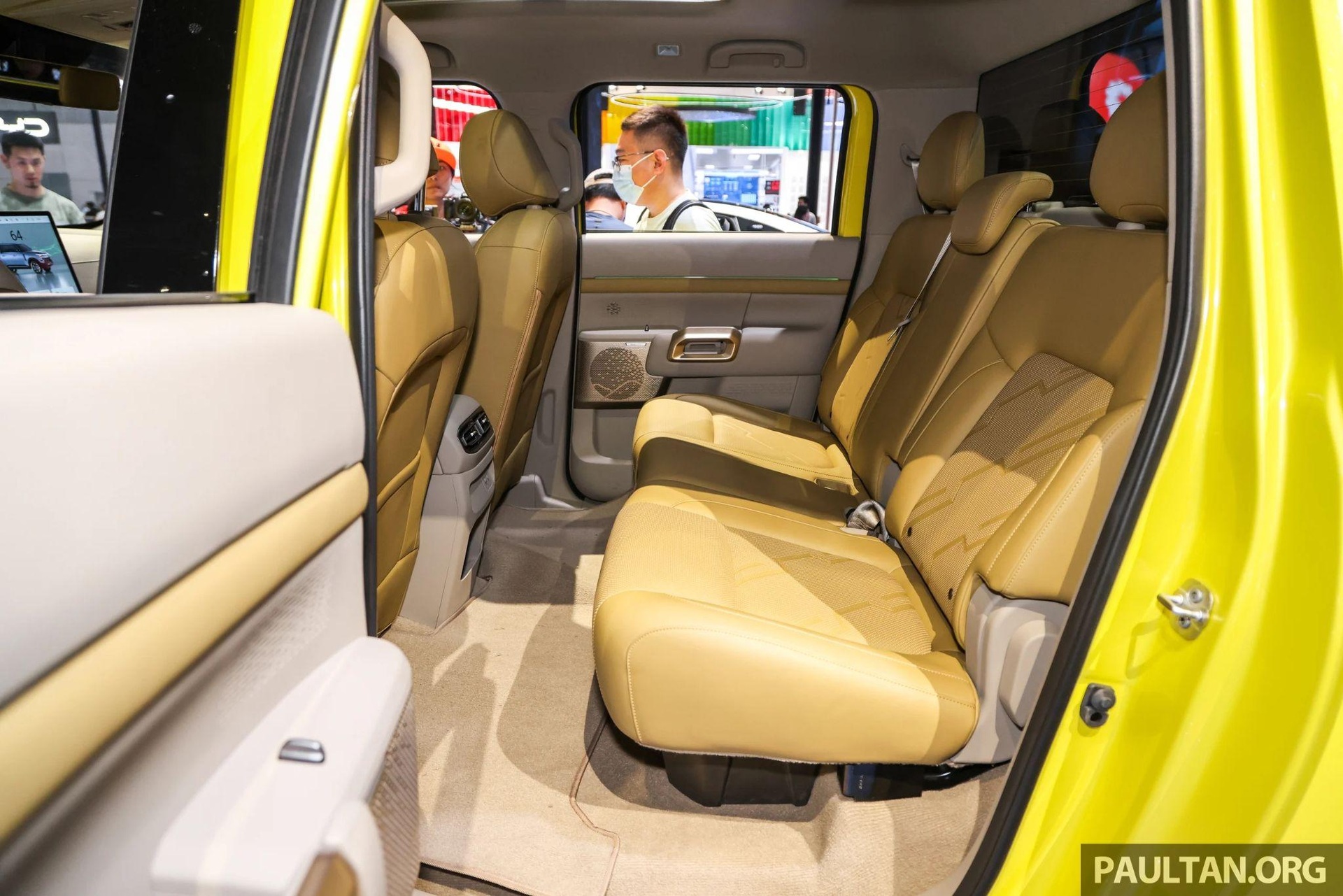 Nissan trình làng đàn anh Navara: Chạy điện 135km, có thể về Việt Nam? - 12 Nissan trình làng đàn anh Navara: Chạy điện 135km, có thể về Việt Nam? - 12