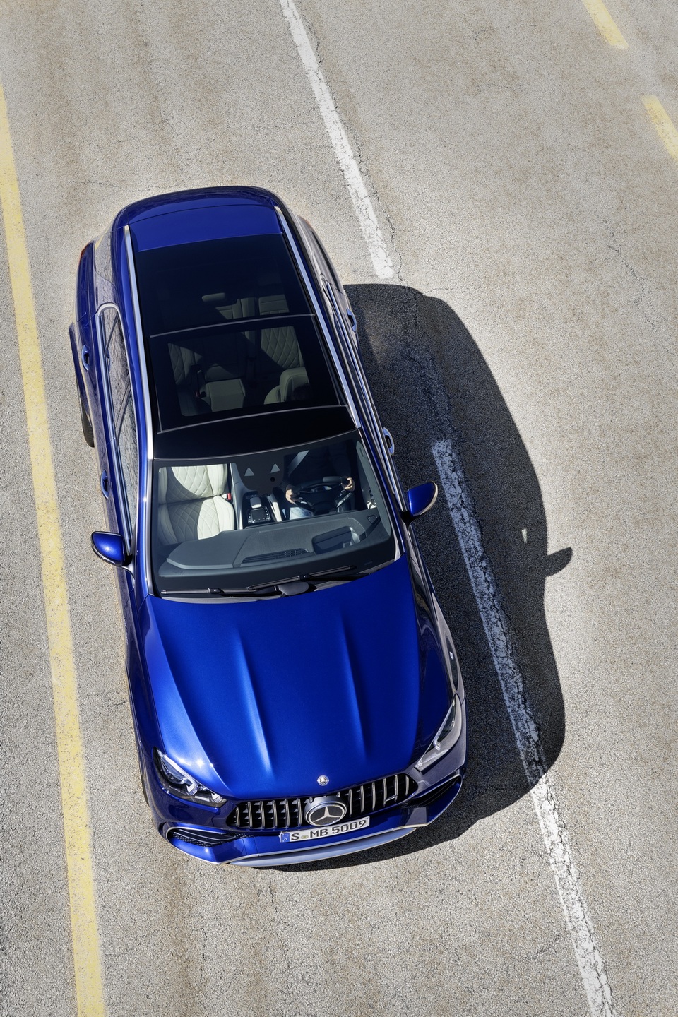 Mercedes-AMG GLE 63 và 63S nghênh chiến BMW X5 M - 13 Mercedes-AMG GLE 63 và 63S nghênh chiến BMW X5 M - 13