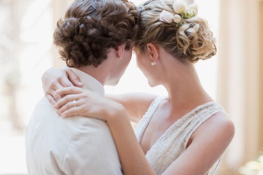 Nhà thơ Bùi Hoàng Tám và triết lý “Vợ duy nhất đúng!”