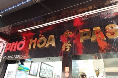 Truy tố người bỏ con gián vào tô phở Hòa gây xôn xao ở TPHCM