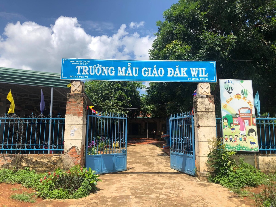 Cả năm giữ chân học trò vùng biên nhờ bữa cơm có thịt, cá - 1 Cả năm giữ chân học trò vùng biên nhờ bữa cơm có thịt, cá - 1