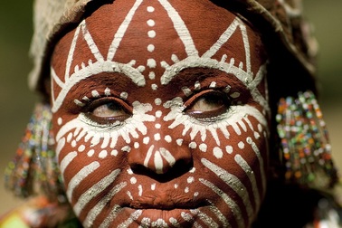 Muôn kiểu làm đẹp của các bộ tộc trên thế giới