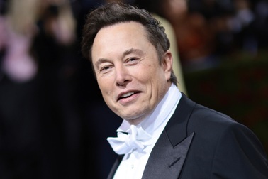 5 người giàu nhất thế giới tăng gấp đôi tài sản, người nghèo càng nghèo hơn