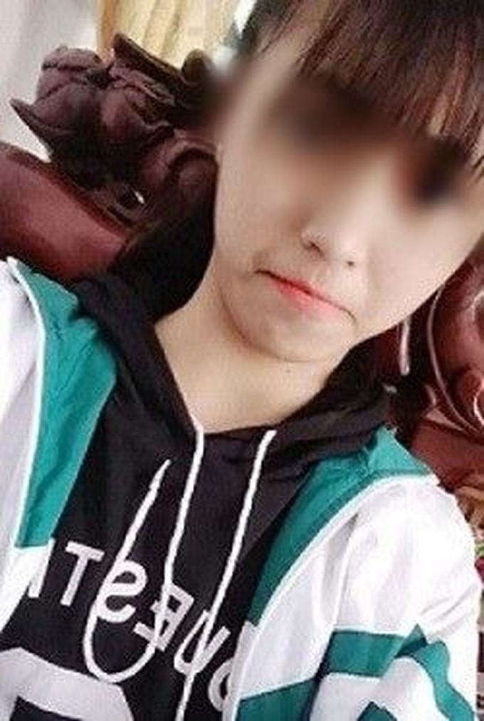 Nam Định: Cha khóc ngất nghe tin thi thể con gái lớp 10 dưới mương nước sau nhiều ngày mất tích - Ảnh 1. Nam Định: Cha khóc ngất nghe tin thi thể con gái lớp 10 dưới mương nước sau nhiều ngày mất tích - Ảnh 1.
