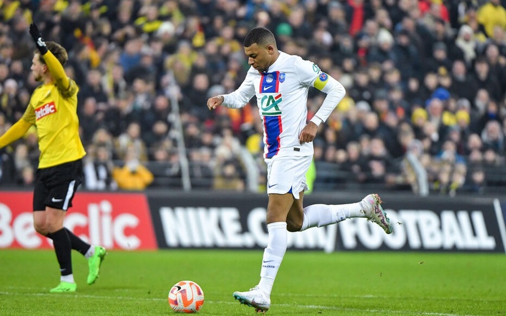 Mbappe rực sáng ghi 5 bàn trong chiến thắng 7-0 của PSG - 3 Mbappe rực sáng ghi 5 bàn trong chiến thắng 7-0 của PSG - 3