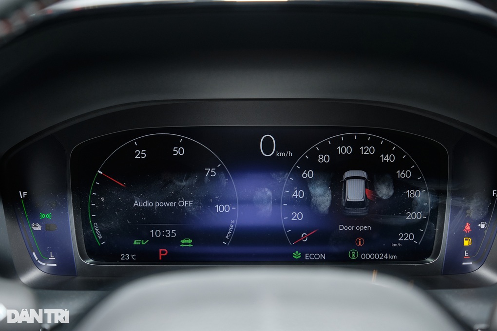 Honda CR-V 2024: Kịch bản hybrid thật đẹp, tiếc là giá bán cao - 9 Honda CR-V 2024: Kịch bản hybrid thật đẹp, tiếc là giá bán cao - 9