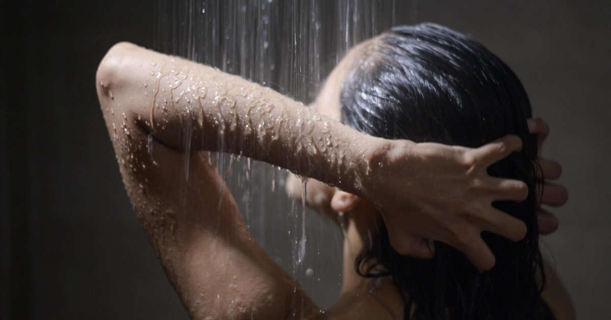 Tắm sáng hay tối tốt hơn? Khoa học đã có câu trả lời