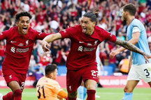 Liverpool đánh bại Man City, HLV Jurgen Klopp ca ngợi tân binh Nunez