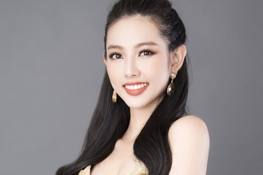 Người đẹp Thùy Tiên khoe sắc vóc “chuẩn từng centimet”