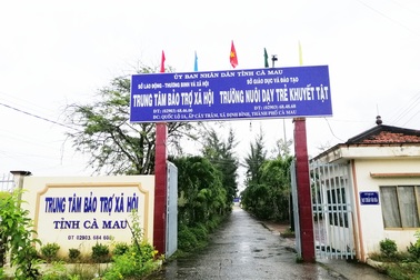 Vụ 4 học sinh bị người thân bạo hành: Bàn giao các em cho cha mẹ nuôi dưỡng