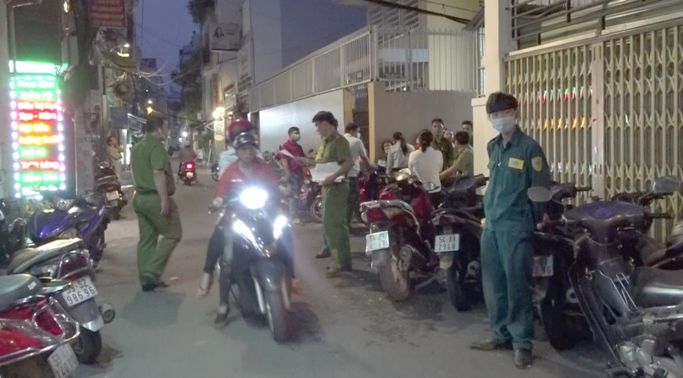 Người phụ nữ chết trong căn nhà cháy nghi do cướp sát hại - 1 Người phụ nữ chết trong căn nhà cháy nghi do cướp sát hại - 1