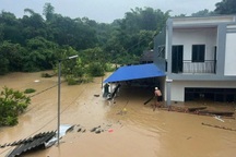 Lũ quét xảy ra tại nhiều xã ở Điện Biên, 7 người chết và mất tích