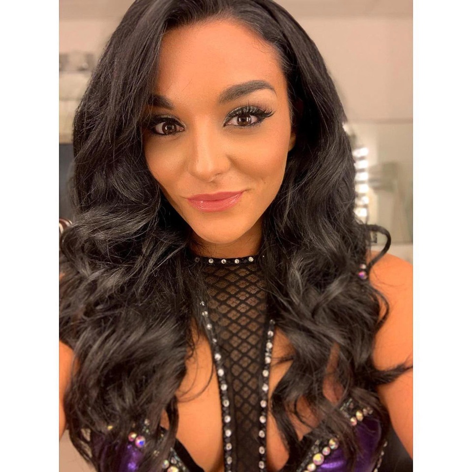 Nữ đô vật xinh đẹp chia sẻ về quyết định rời bỏ sàn đấu WWE - 2 Nữ đô vật xinh đẹp chia sẻ về quyết định rời bỏ sàn đấu WWE - 2
