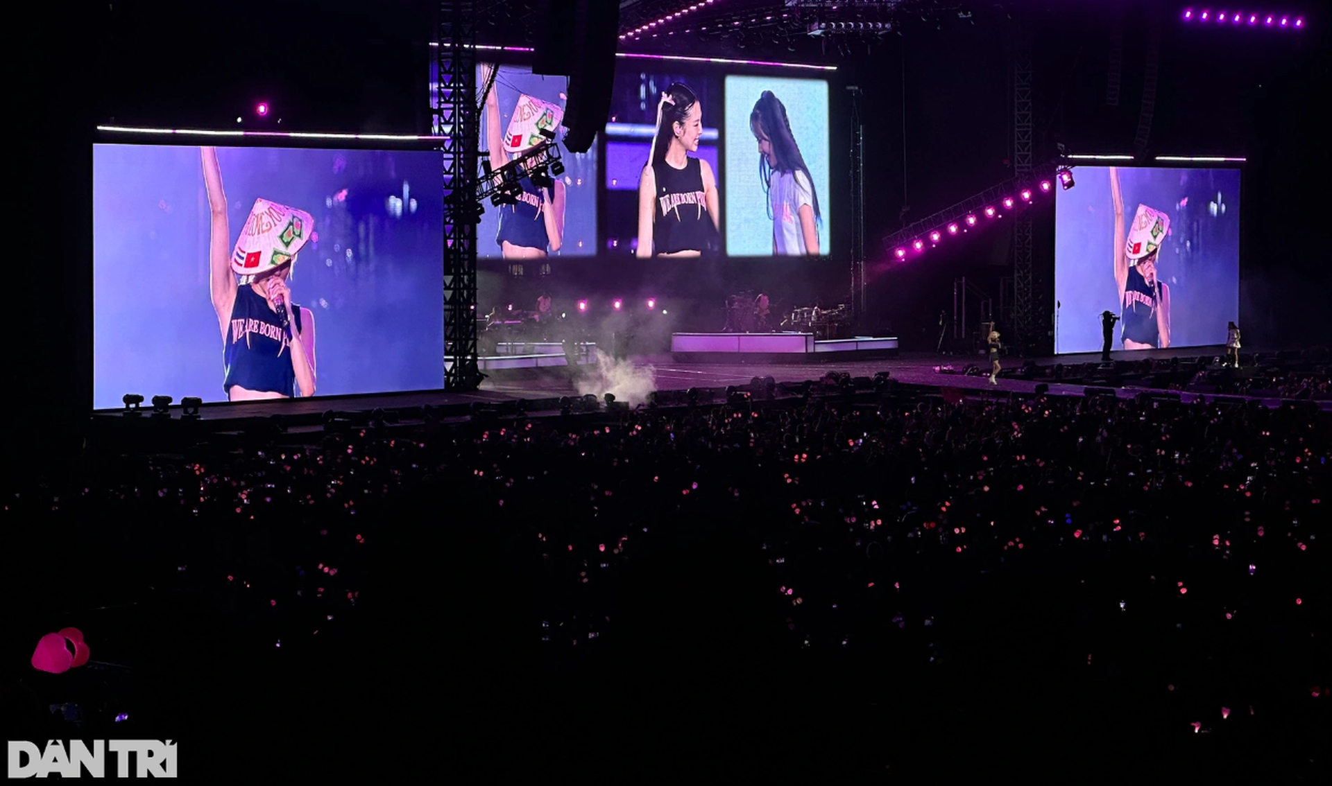Show Blackpink vượt mốc 100 triệu USD doanh thu, Việt Nam mơ 30 năm nữa? - 13 Show Blackpink vượt mốc 100 triệu USD doanh thu, Việt Nam mơ 30 năm nữa? - 13