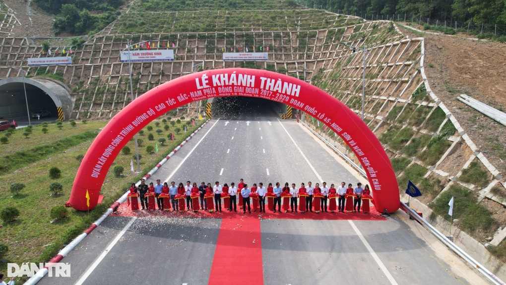 Khánh thành 2 dự án cao tốc Bắc - Nam qua Thanh Hóa, Nghệ An - 1 Khánh thành 2 dự án cao tốc Bắc - Nam qua Thanh Hóa, Nghệ An - 1