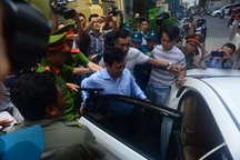 Xét xử bị cáo Nguyễn Hữu Linh: Tòa trả hồ sơ