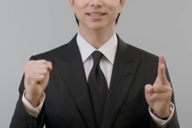 Khoa học giải mã bí quyết chiến thắng trò “kéo, búa, bao”