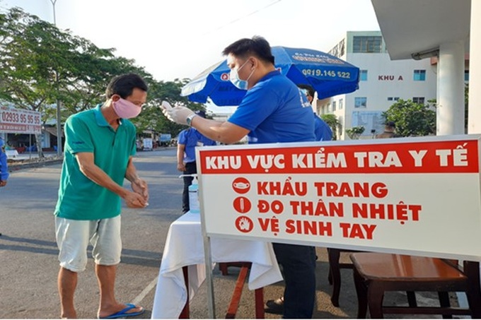 Thanh Hóa dừng các hoạt động kinh doanh không thiết yếu từ 0h ngày 7/5 để chống dịch - Ảnh 1.