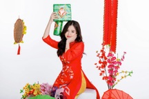 Thiếu nữ Phú Thọ khoe ảnh đón xuân, chia sẻ chuyện học, chuyện Tết