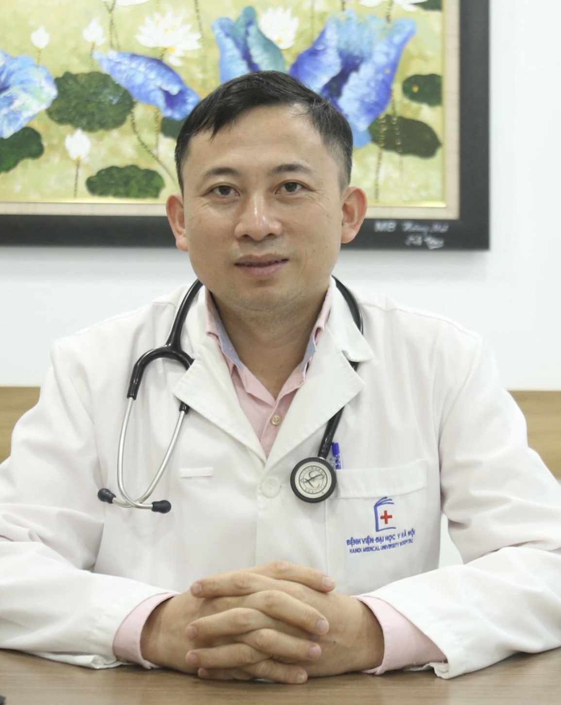 Bác sĩ Hoàng Bùi Hải: Cố gắng thêm một chút để nhiều người được hưởng lợi - 1 Bác sĩ Hoàng Bùi Hải: Cố gắng thêm một chút để nhiều người được hưởng lợi - 1