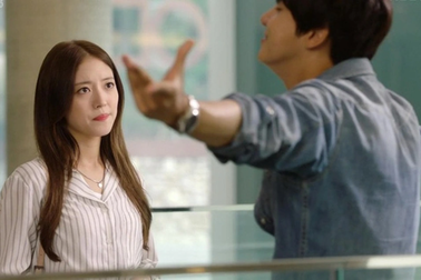 Chồng hay bình phẩm về ngoại hình phụ nữ trước mặt tôi