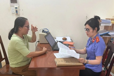 Khởi tố nữ bác sĩ lừa đảo hàng trăm triệu đồng