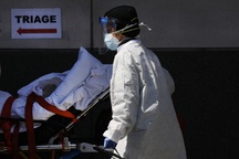 Mỹ: Số ca tử vong có thể lên 224.000, Thống đốc mắc Covid-19