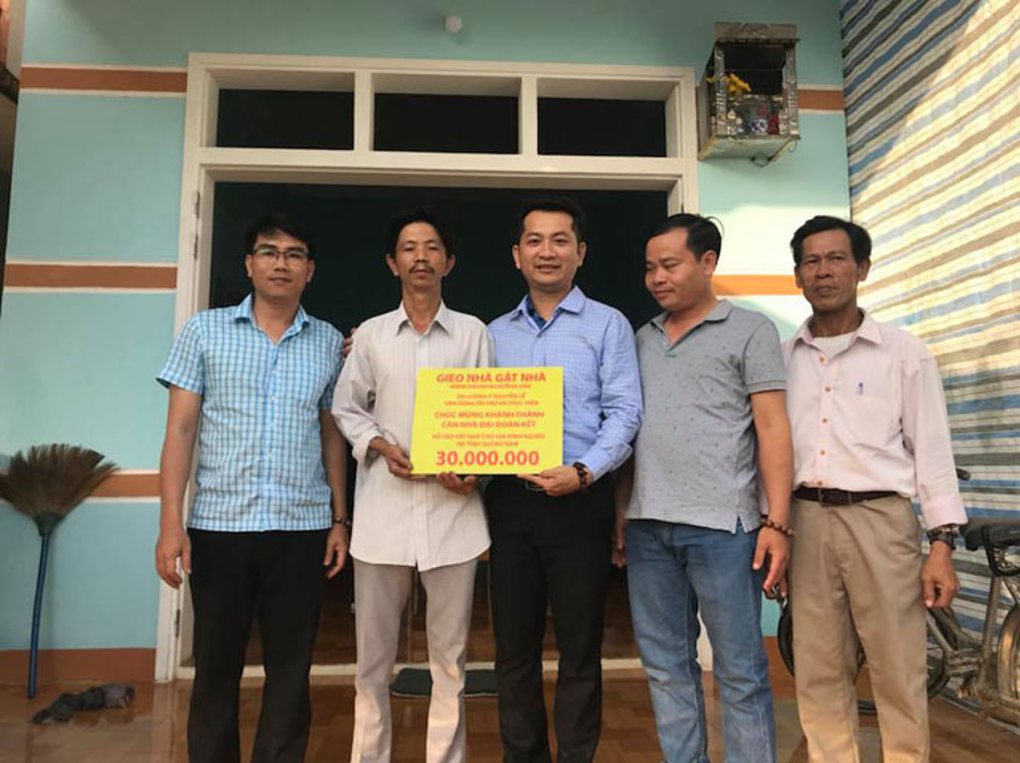 Triển lãm tranh Xuôi dòng sông Thu 2022: Mãn nhãn nghệ thuật và nhân văn - 9 Triển lãm tranh Xuôi dòng sông Thu 2022: Mãn nhãn nghệ thuật và nhân văn - 9