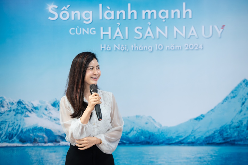Trao giải cho các tác giả chiến thắng cuộc thi Sống lành mạnh cùng hải sản Na Uy - 5 Trao giải cho các tác giả chiến thắng cuộc thi Sống lành mạnh cùng hải sản Na Uy - 5