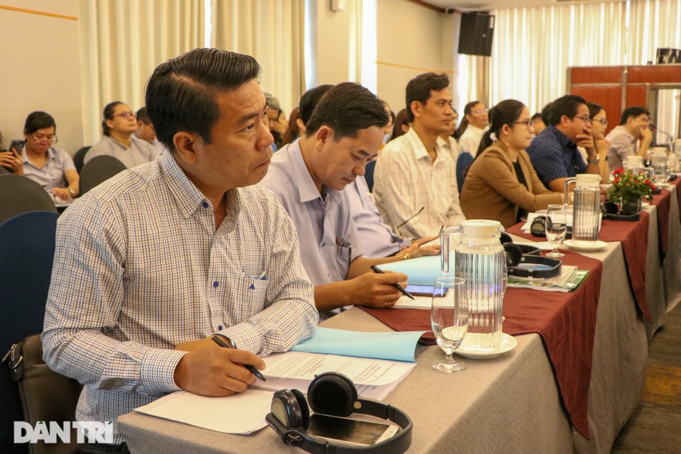 Giải đáp nhiều thắc mắc về tiền lương, thời gian làm việc, BHXH - 4 Giải đáp nhiều thắc mắc về tiền lương, thời gian làm việc, BHXH - 4